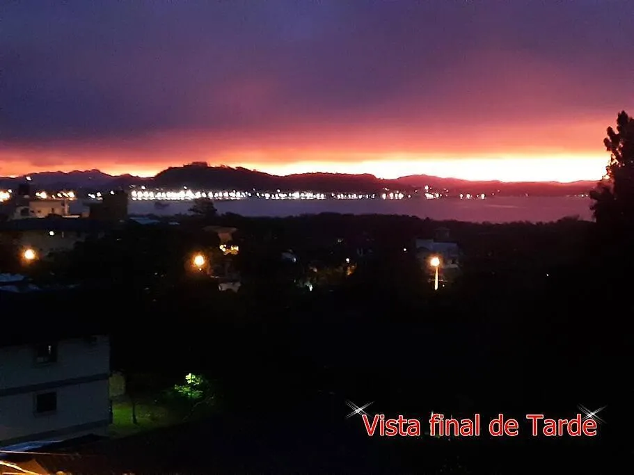 Casa-Florianopolis Vista Para O Mar- Ponta Das Canas